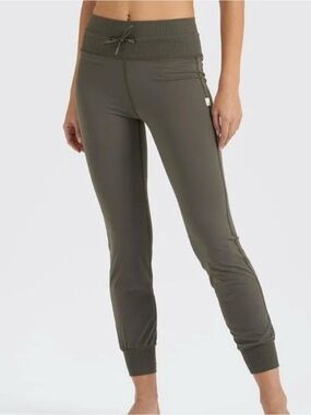 Vuori Daily Joggers Olive Small LN